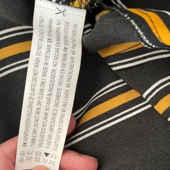 Forever 21 Striped Wrap Top - Picture 6 of 8